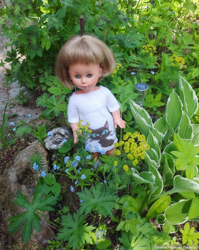 Белое платье и белые цветы🤍🤍