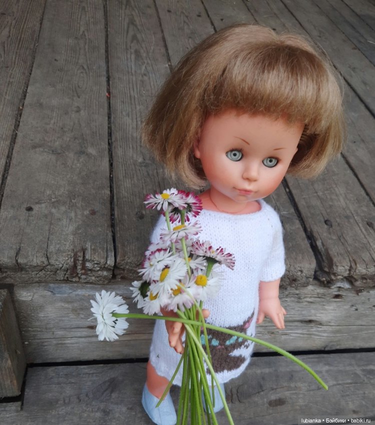 Белое платье и белые цветы🤍🤍