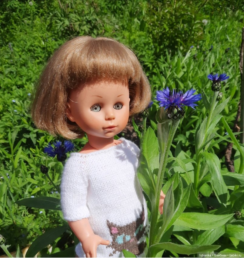 Белое платье и белые цветы🤍🤍