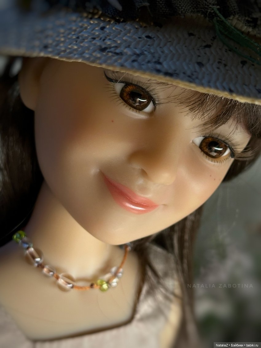 Дафна. "Дорога перемен" — Куклы Ruby Red (Руби Ред) Fashion Friends: Siblies