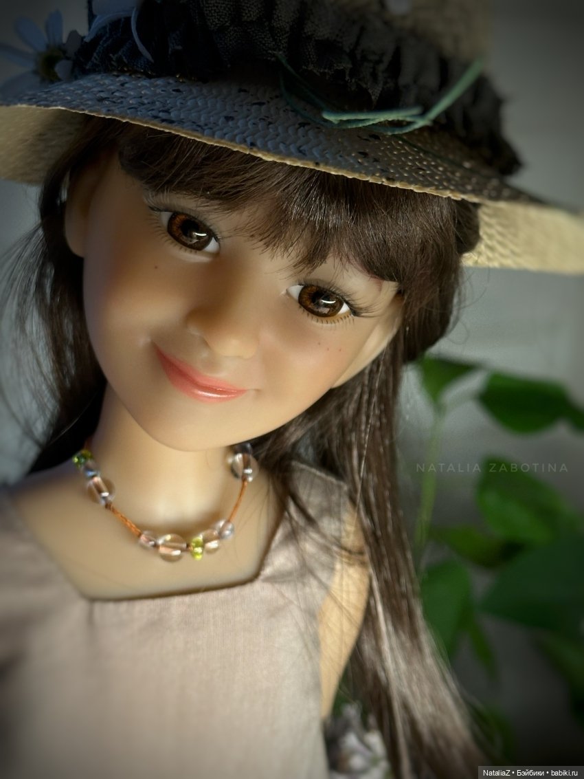 Дафна. "Дорога перемен" — Куклы Ruby Red (Руби Ред) Fashion Friends: Siblies