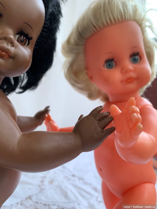 Белый и темный шоколад Hans Volk