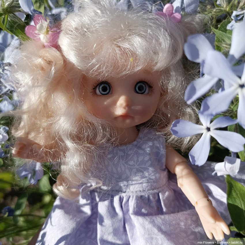 У нас наступило ЛЕТО - прогулка с дюймовочкой Джесси