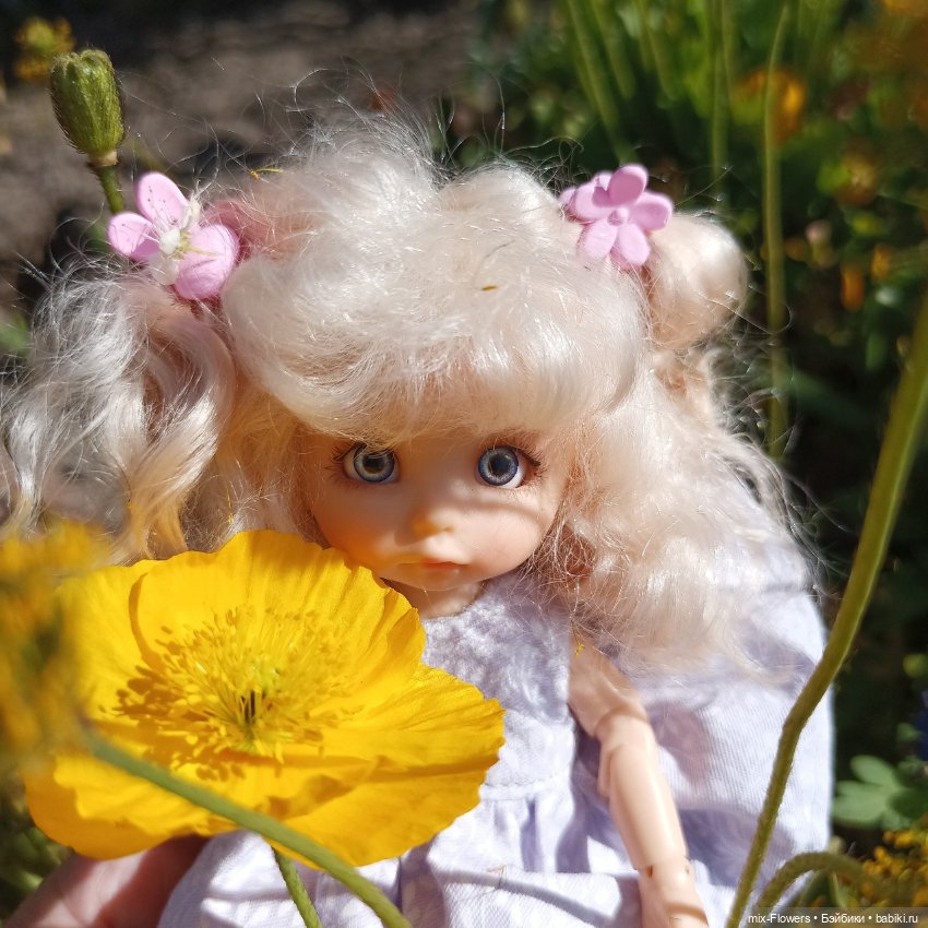 У нас наступило ЛЕТО - прогулка с дюймовочкой Джесси