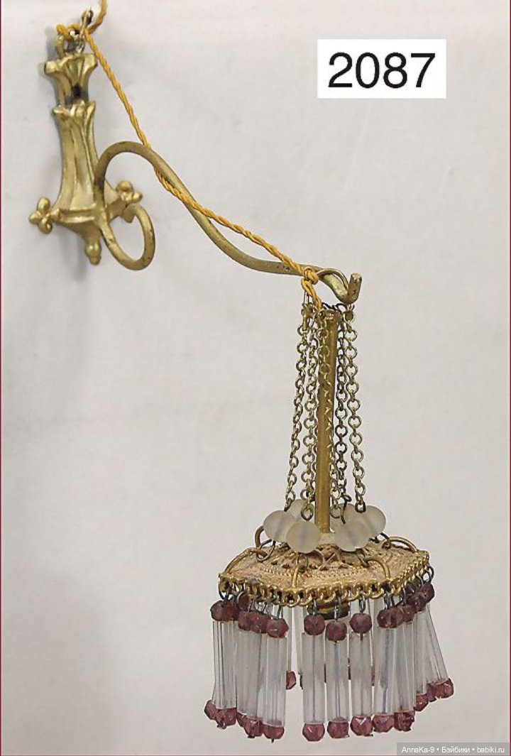 Антикварные люстры, настольные лампы для кукольных интерьеров