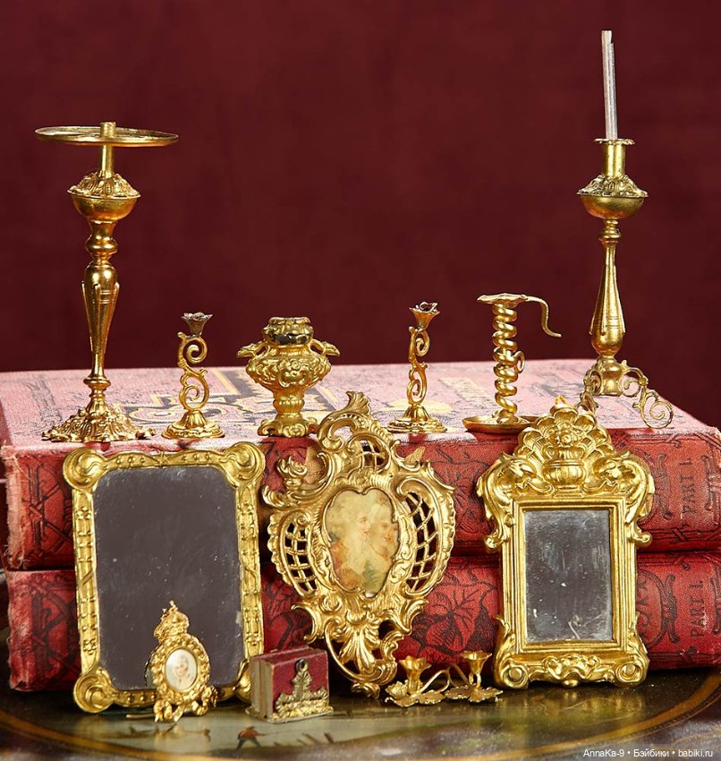 Антикварные люстры, настольные лампы для кукольных интерьеров