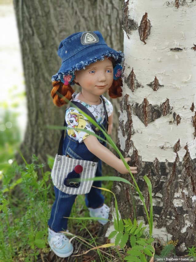 Энн-Майя или Цверг идет по городу