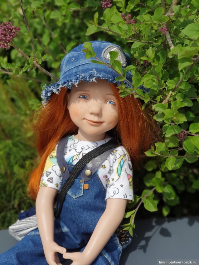 Энн-Майя или Цверг идет по городу