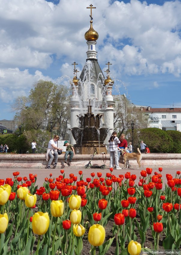 Энн-Майя или Цверг идет по городу
