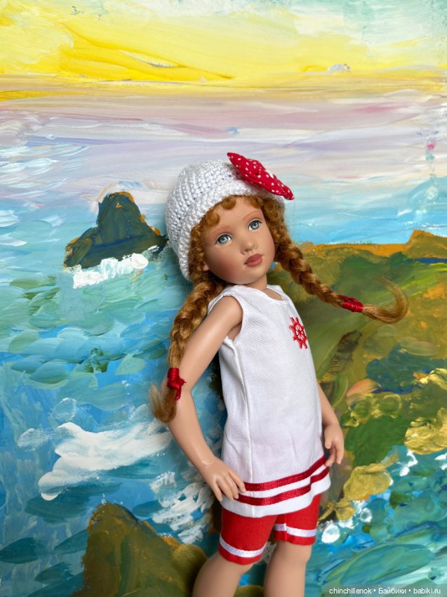 Море, краб, песочек… рыжий завиток… Патти от Helen Kish