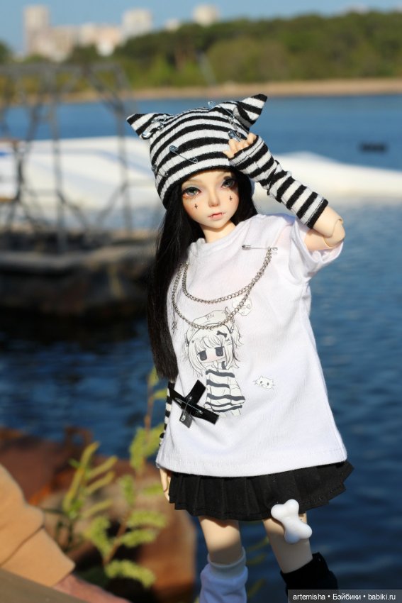 Кэрол на прогулке часть 1 (фото 2)