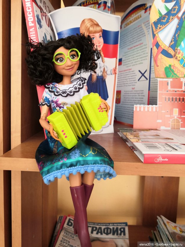 Наташа в деле — Куклы Disney Animators и Принцессы Диснея: Disney Store (фото 9)
