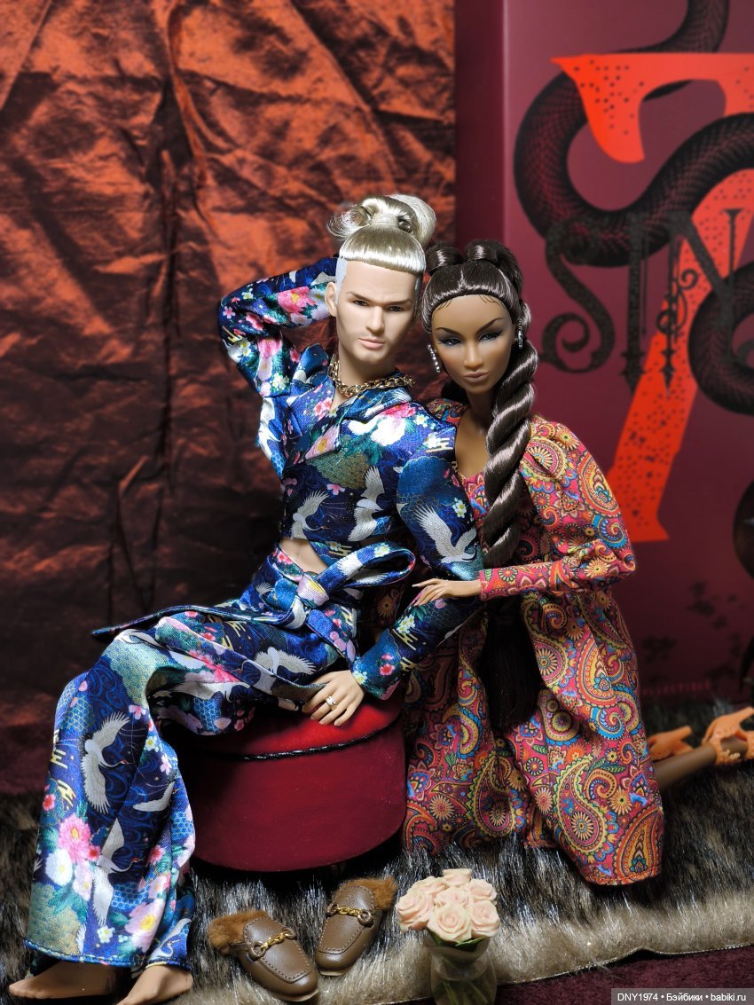 Раз уж сегодня день кукольника, то