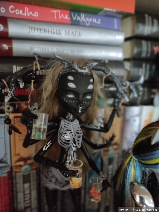 Дальняя полочка: Монстряхи и Майсин (фото 4)