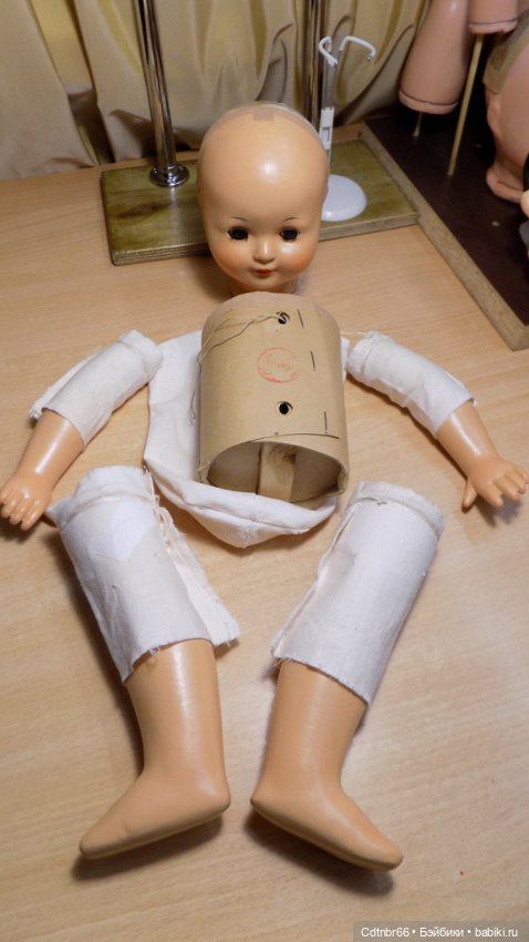 Точечная реставрация куклы Московской фабрики игрушек имени 8 Марта. Леночка