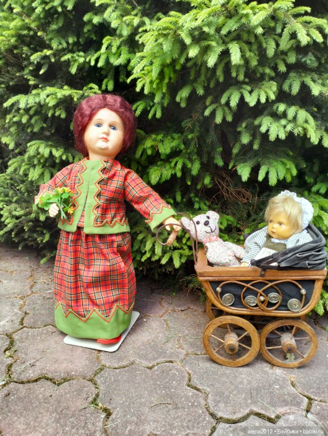 Антикварная деревянная кукла из Франции. Bebe tout en boes