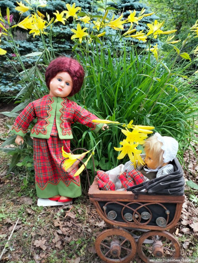 Антикварная деревянная кукла из Франции. Bebe tout en boes