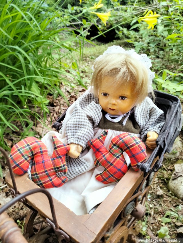 Антикварная деревянная кукла из Франции. Bebe tout en boes