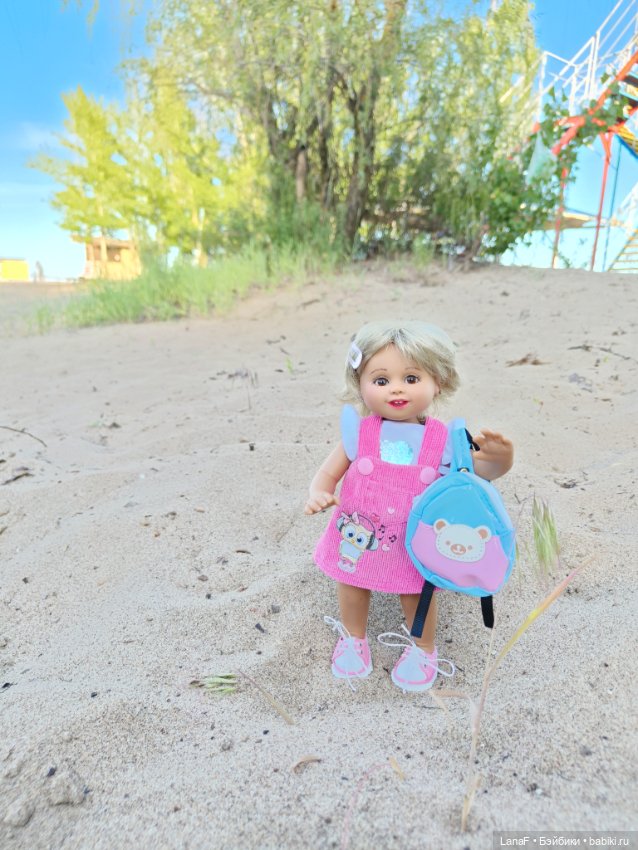 Милочка на пляже. Первый выезд. (виниловые куклыGabrielle Muller)
