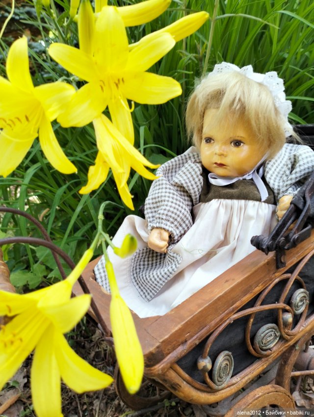 Антикварная деревянная кукла из Франции. Bebe tout en boes