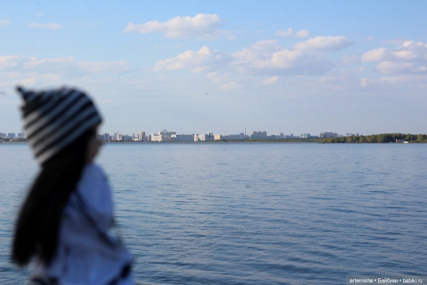 Кэрол на прогулке часть 2 (фото 6)