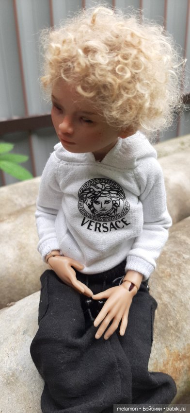 Когда ты первая модель на деревне у бабушки 😉