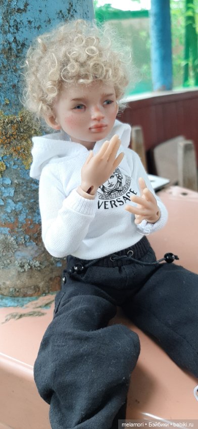 Когда ты первая модель на деревне у бабушки 😉