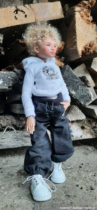 Когда ты первая модель на деревне у бабушки 😉