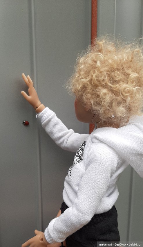 Когда ты первая модель на деревне у бабушки 😉