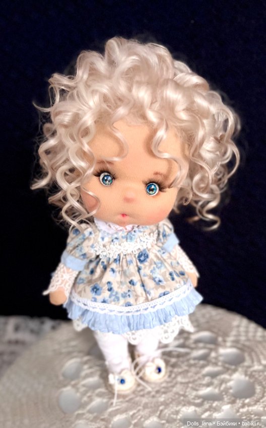 Интерьерная текстильная куколка