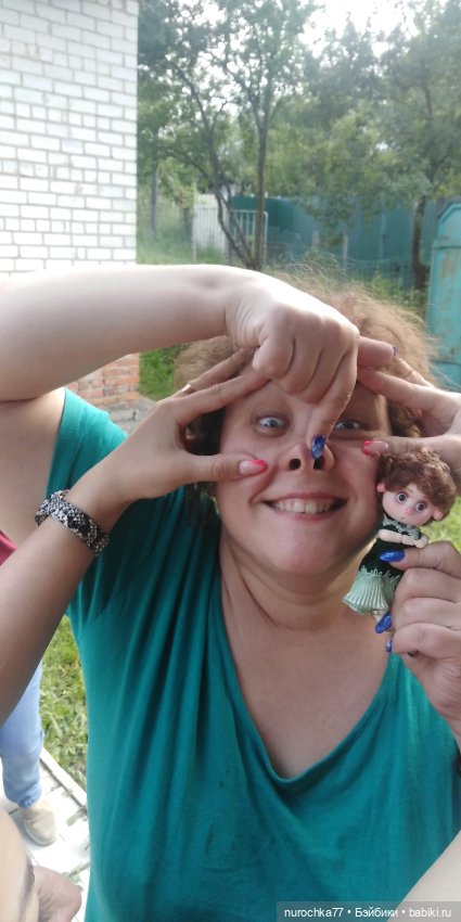 Счастливые Свинка и Хозяйка