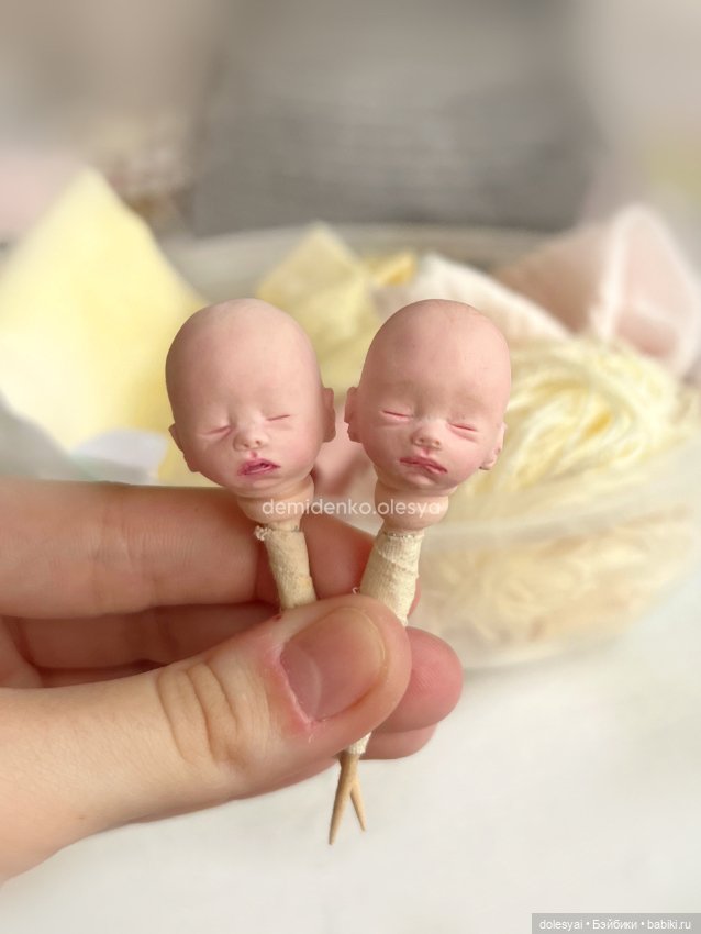 Процесс создания миниатюрных кукол младенцев (фото 2)