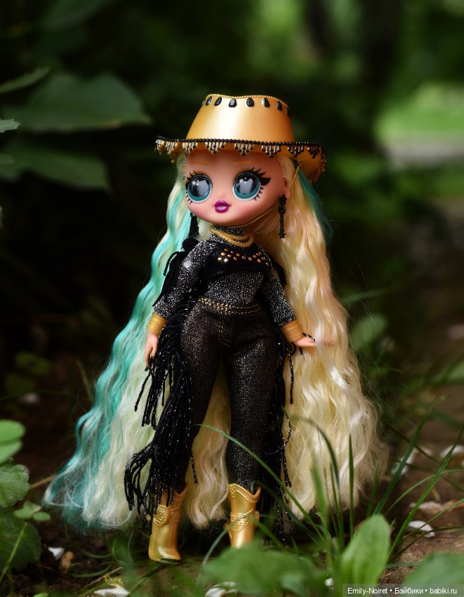 Портреты кукол с цветами — Коллекции игровых кукол (Playline): фото полок