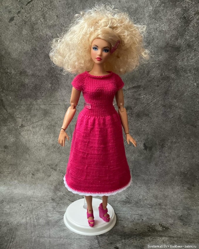 Вязаные платья для кукол — Одежда и обувь для кукол своими руками: фото (фото 10)