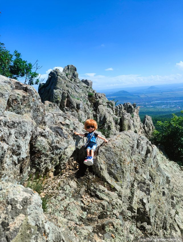 ИЗ ЖИЗНИ КУКОЛ Как они отдыхают