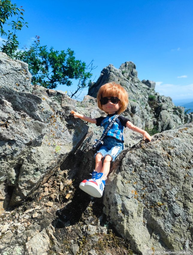 ИЗ ЖИЗНИ КУКОЛ Как они отдыхают