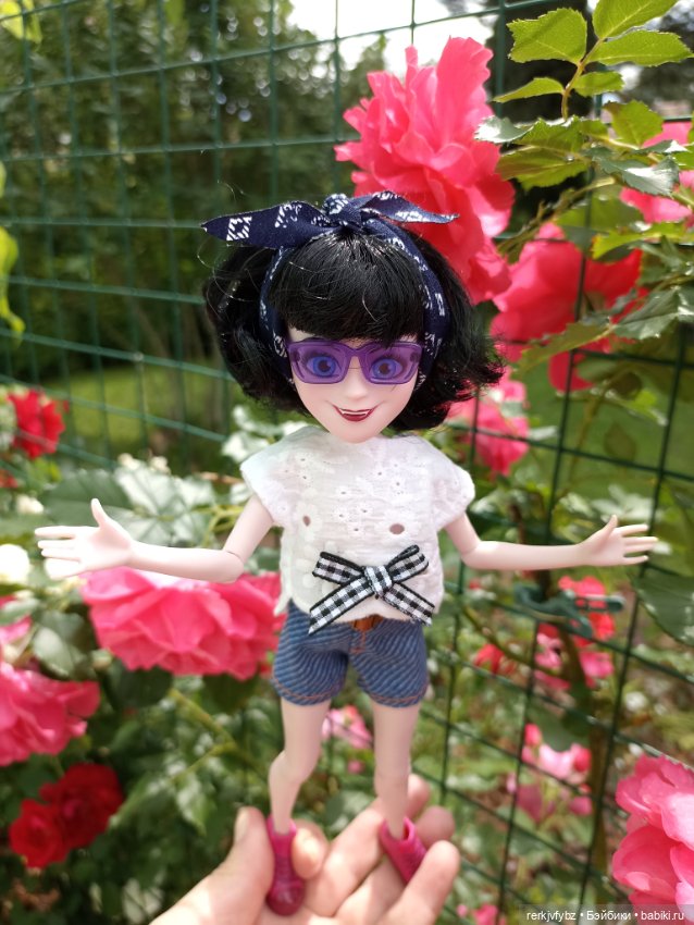 Монстры на каникулах — Аналоги Барби и куклы 1/6: клоны 90