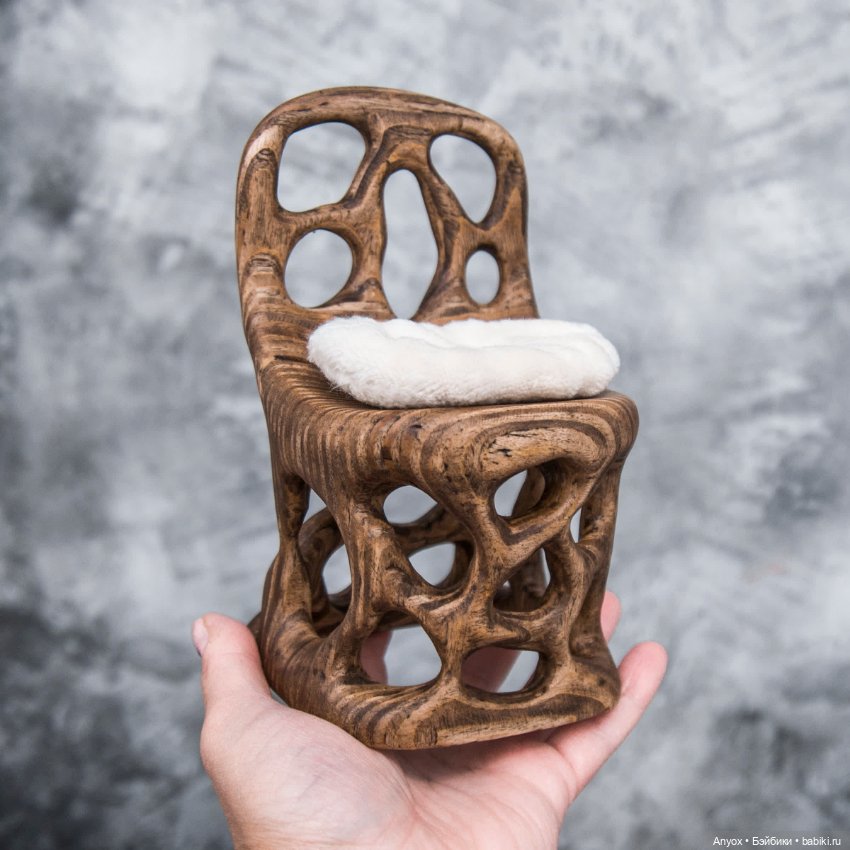 Стульчик с подсветкой — Мебель для кукол и домиков: фото