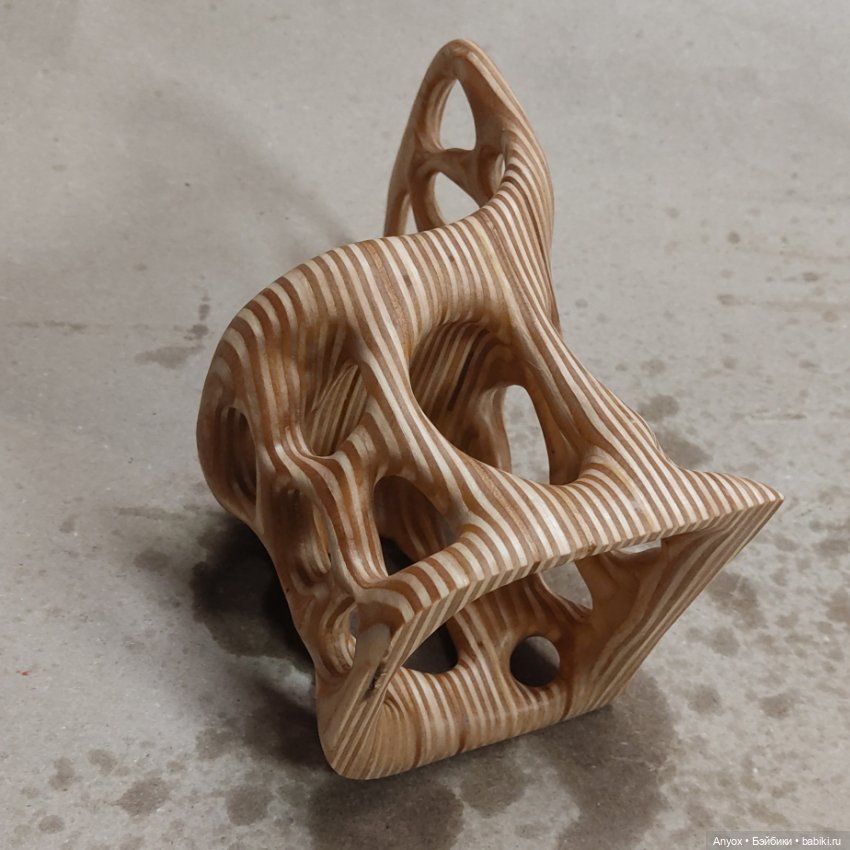 Стульчик с подсветкой — Мебель для кукол и домиков: фото