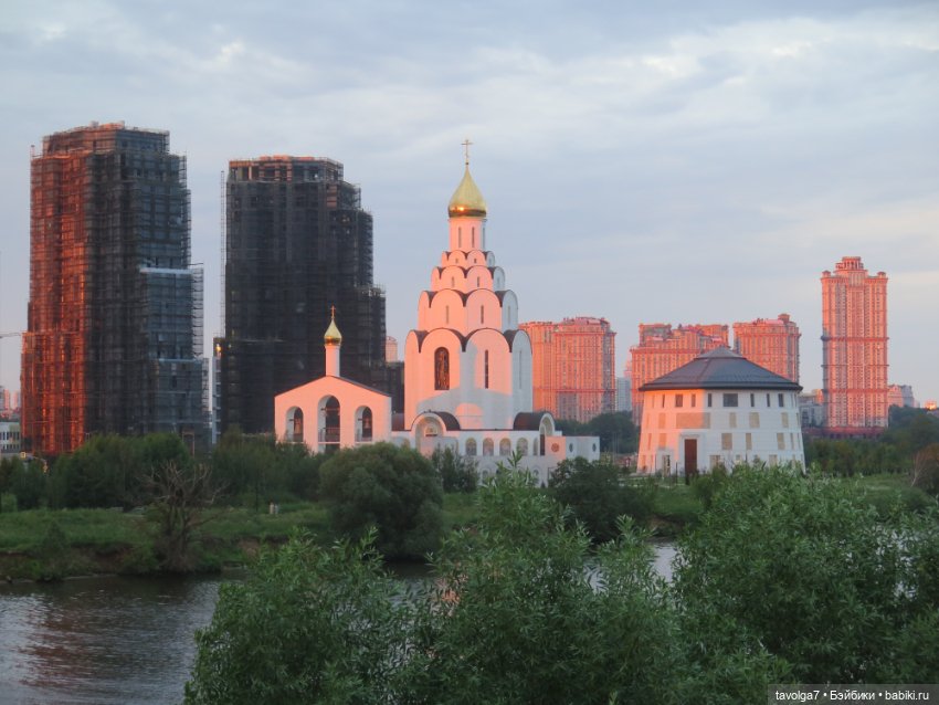 Катринас-Мария и Мёрдок следят за порядком в городе (фото 3)