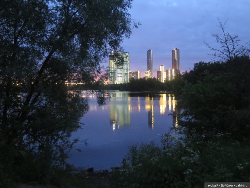 Катринас-Мария и Мёрдок следят за порядком в городе