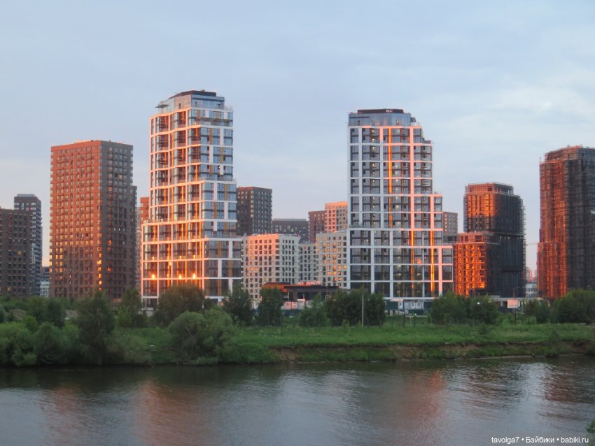 Катринас-Мария и Мёрдок следят за порядком в городе (фото 2)