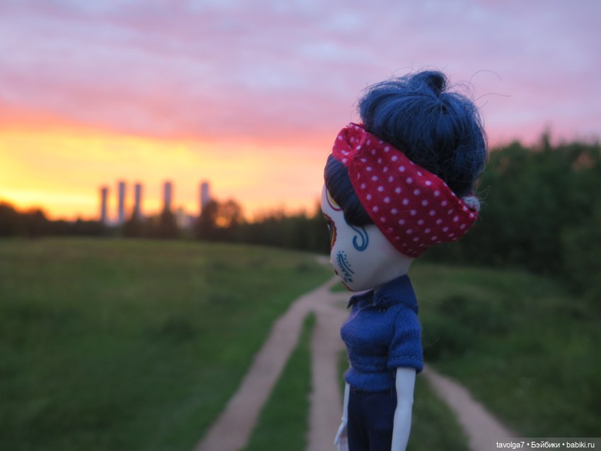 Катринас-Мария и Мёрдок следят за порядком в городе