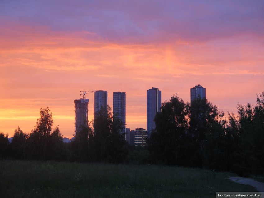 Катринас-Мария и Мёрдок следят за порядком в городе