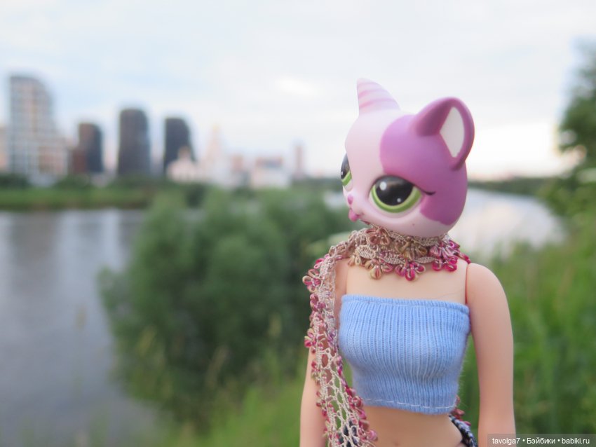 Катринас-Мария и Мёрдок следят за порядком в городе (фото 8)