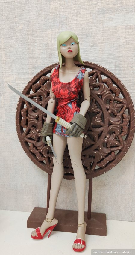 Tracey the Tomorrow Queen (фото 2)