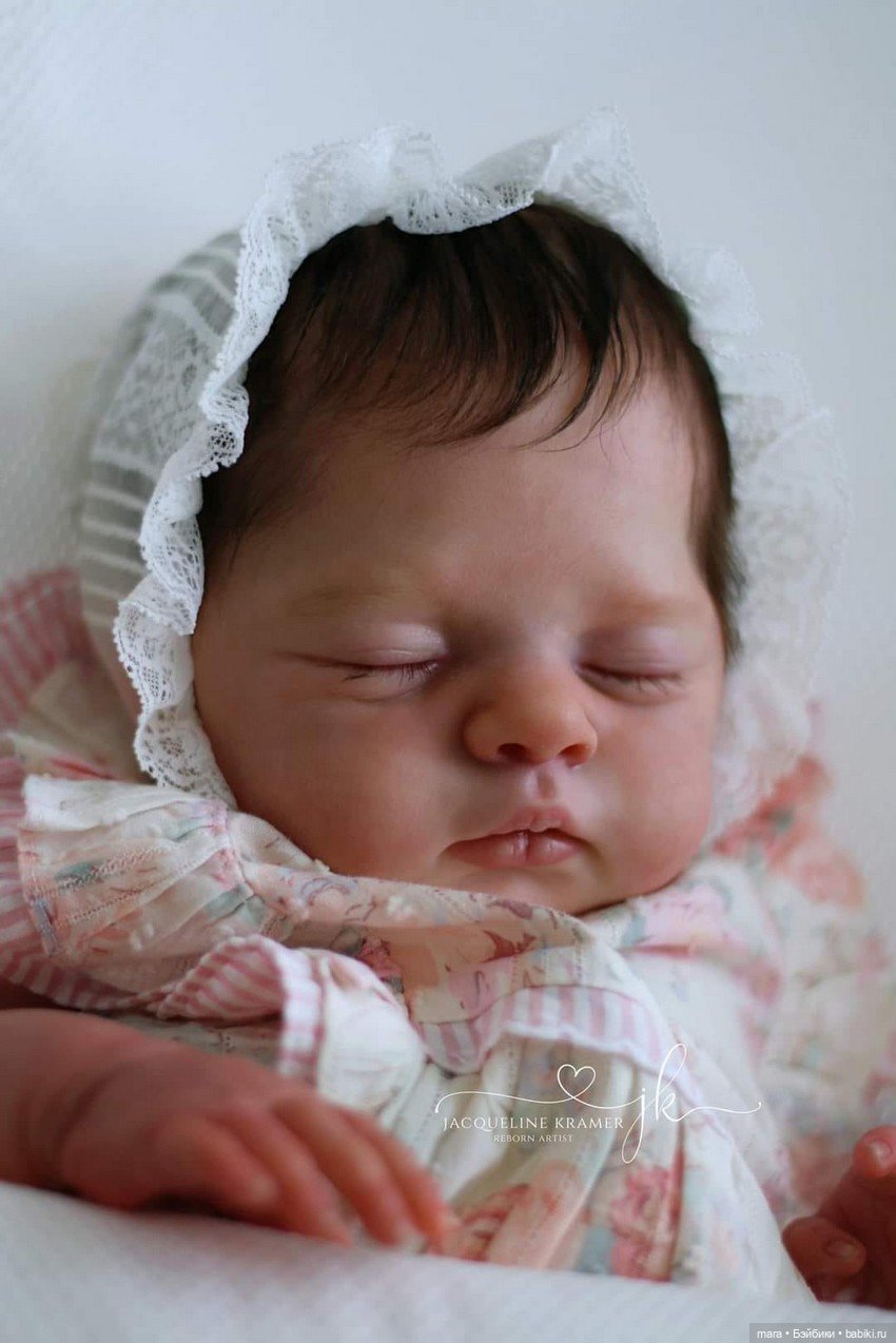 Lily и Irys скульптора Joanna Kazmierczak, автор прототипа Jacqueline Kramer