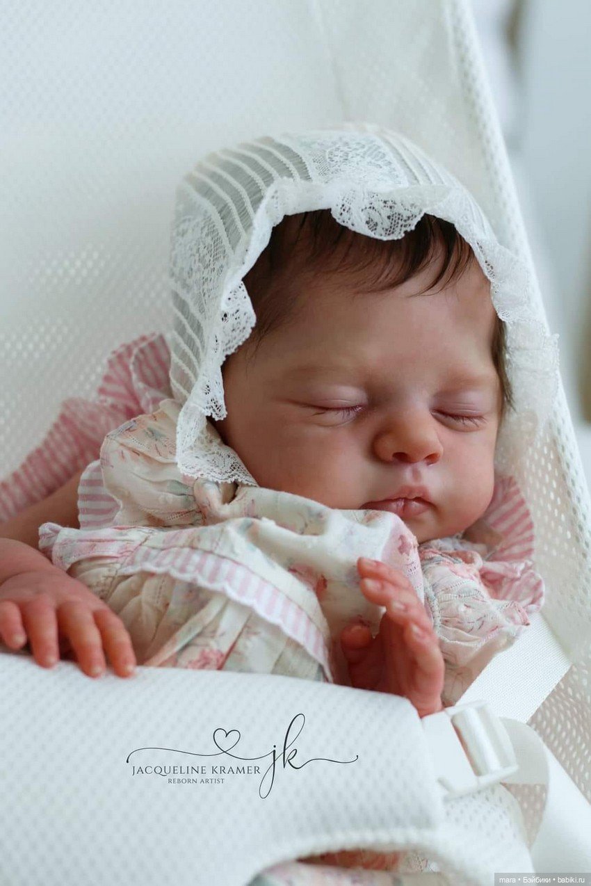 Lily и Irys скульптора Joanna Kazmierczak, автор прототипа Jacqueline Kramer