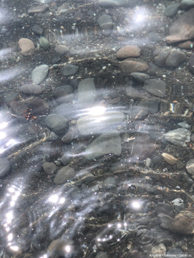 Малышка Даниэла улучшает свой загар (фото 7)