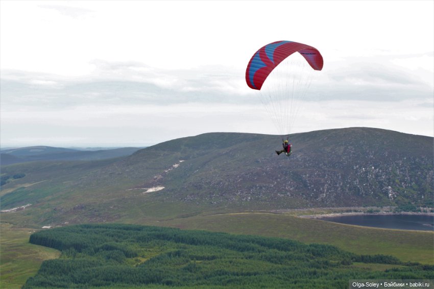 Прогулка без куклы, но с игрушкой